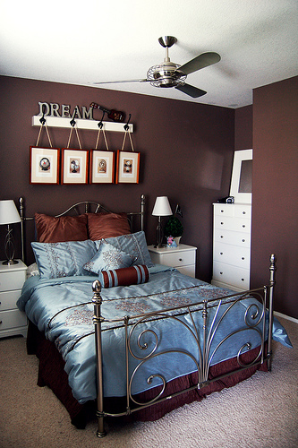10 Brilliant Brown Bedroom Designs