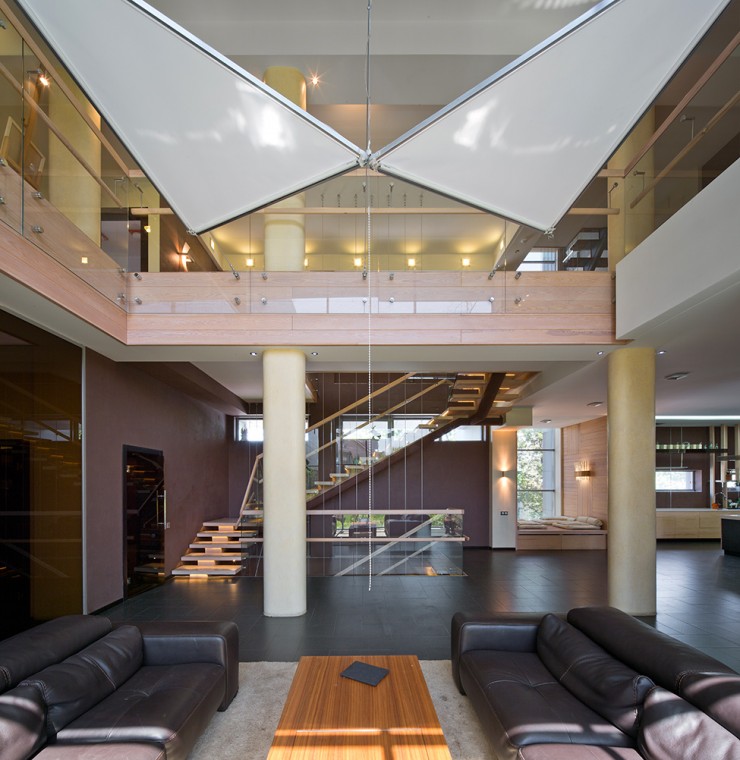 Impressive 11 House 2000 м2 by Yakusha Design