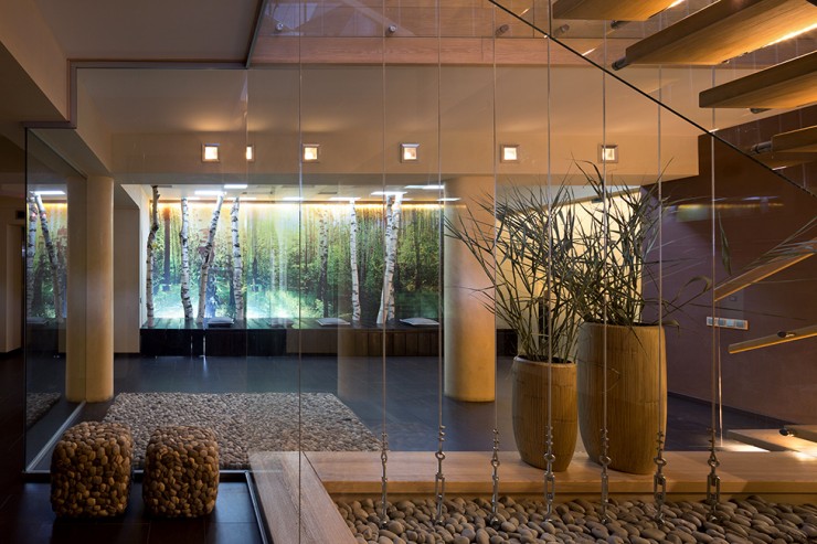 Impressive 4 House 2000 м2 by Yakusha Design