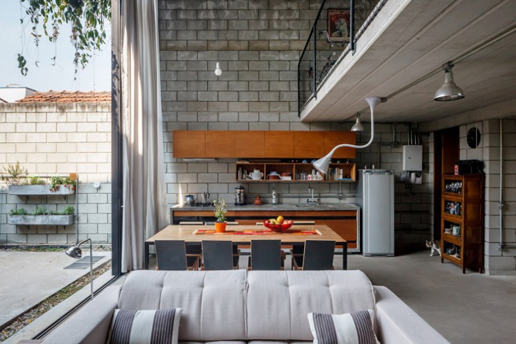 Industrial House in Brazil by Terra e Tuma3