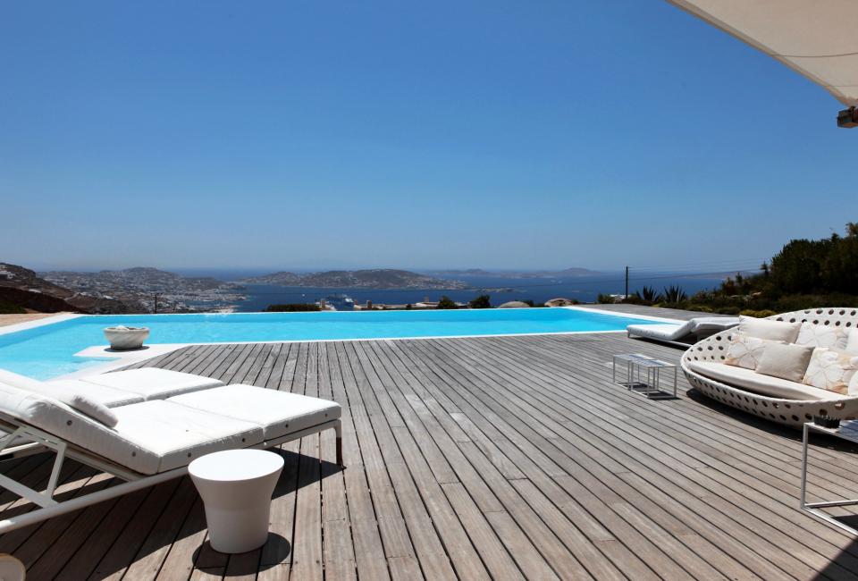House in Mykonos by BC Estudio Architects interior 8